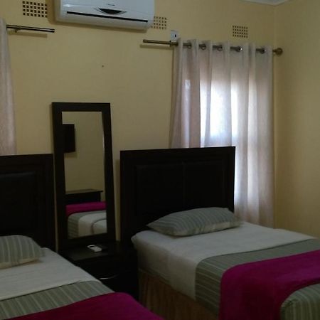 Cypress Executive Lodge ليفينغستون المظهر الخارجي الصورة