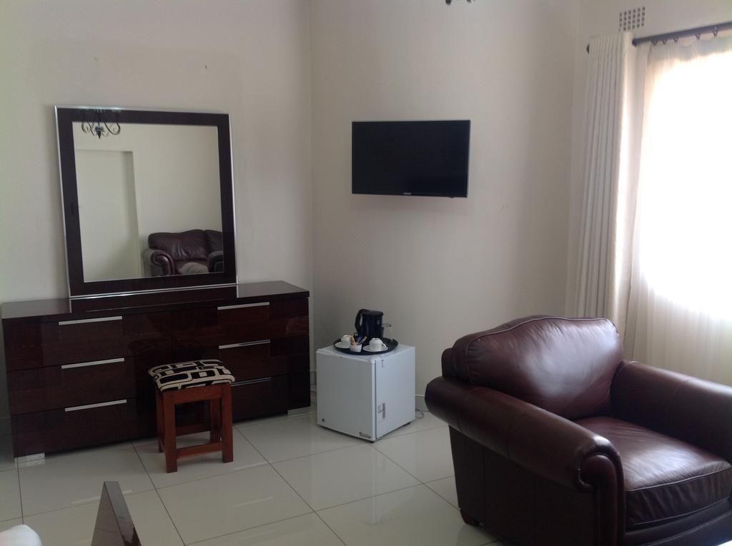 Cypress Executive Lodge ليفينغستون المظهر الخارجي الصورة