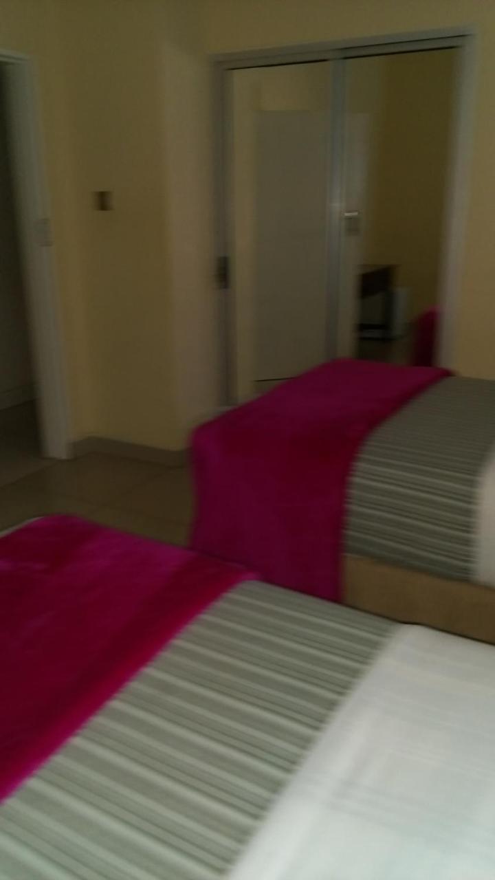 Cypress Executive Lodge ليفينغستون المظهر الخارجي الصورة