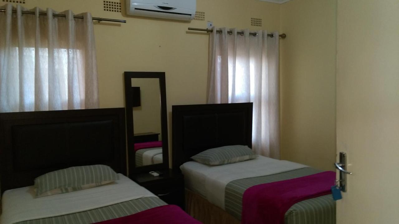 Cypress Executive Lodge ليفينغستون المظهر الخارجي الصورة